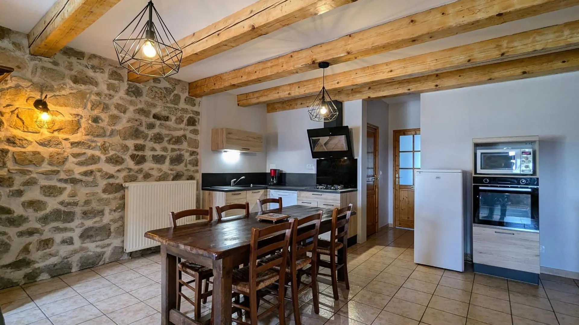 Gite De Charme En Campagne, 5-8 Pers., Cheminee, Nature, Proche Pilat, Activites A Proximite - Fr-1-582-269 Saint-Romain-Lachalm Holiday home